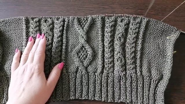 Зелёный Вязовлог. Я от него в восторге. Не могу без носочков