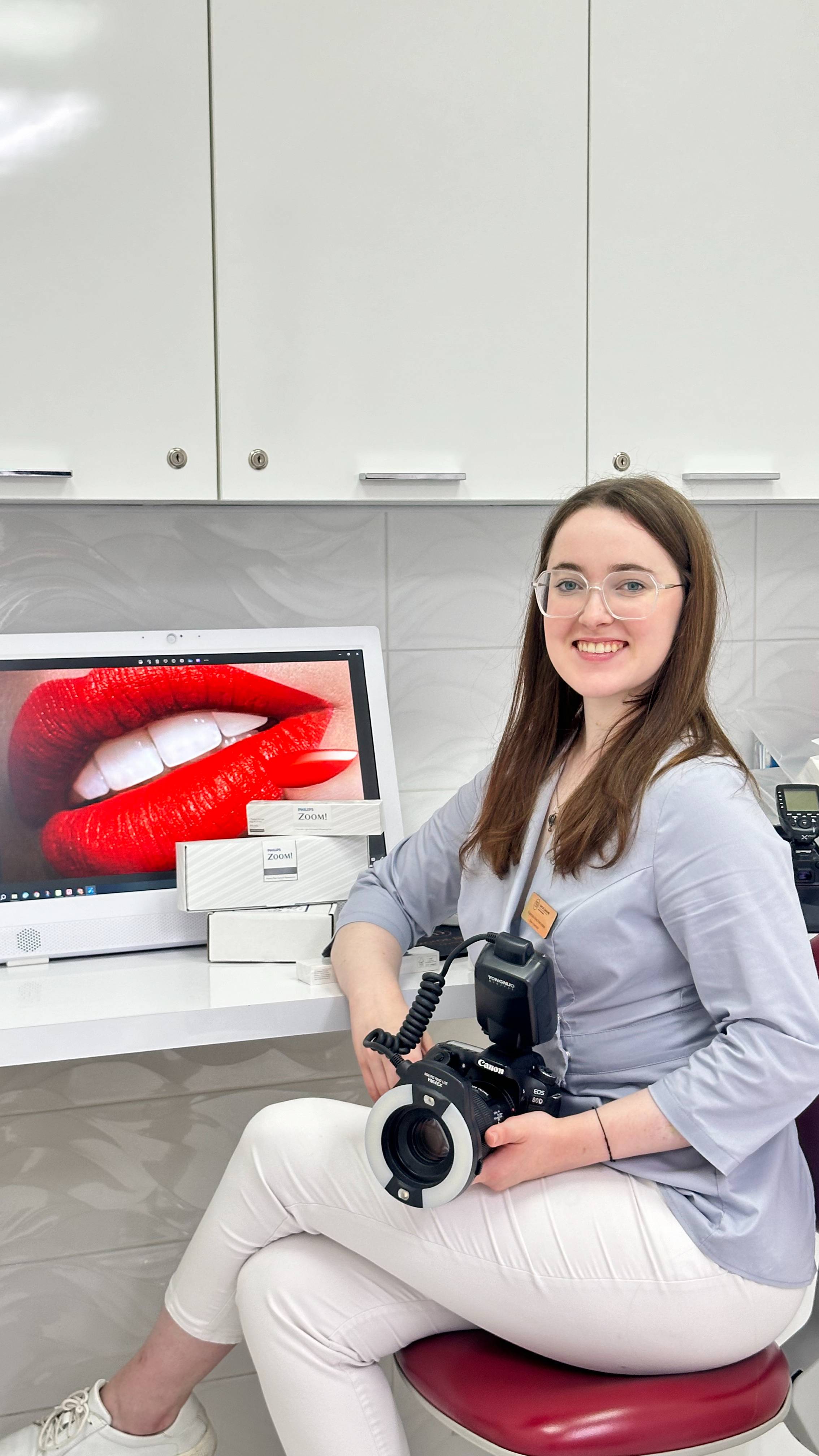 Что необходимо сделать перед процедурой профессионального отбеливания зубов?