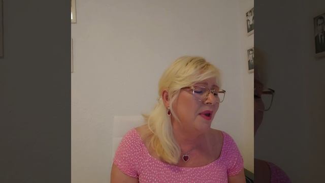 LARISSA 3 - КОРОЛЕВА.