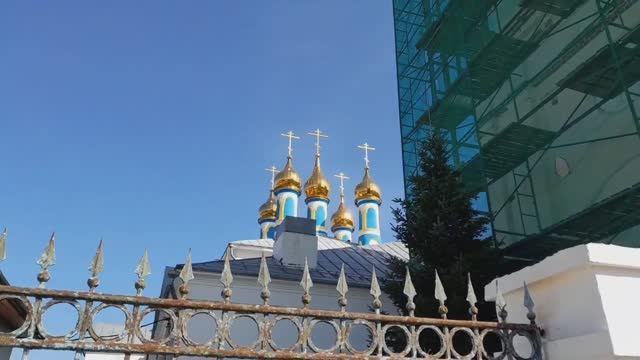 Дом С.И. Фуделя в Покрове. Покровская церковь XVIIIв. Владимирская область.