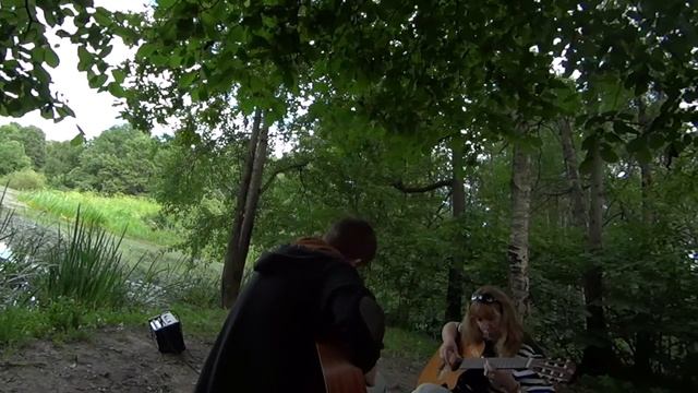 Improvisation   in the wood  -  GuitarLady & Ivan Litvinov ( live )