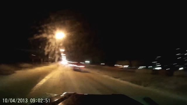 Уход с дороги и опрокидывание на гололеде Land Rover Defender 90