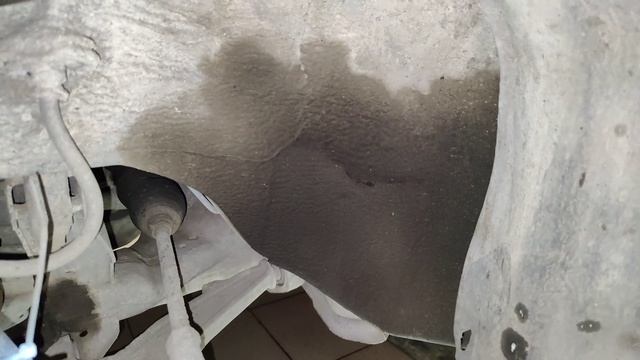 Замена стоек амортизаторов на Nissan Wingroad WHNY11 4WD QG18DE Miles DG11015-01 DG21015-01