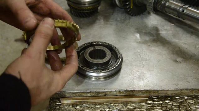 Ступица синхронизатора - особенности сборки. МКПП R380 land Rover defender TD5.