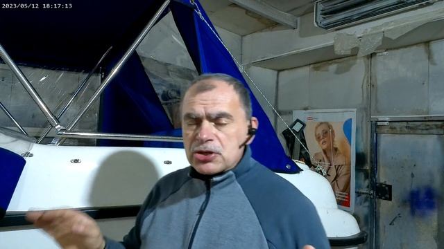 Небольшой но функциональный ходовой тент на катер SF 520