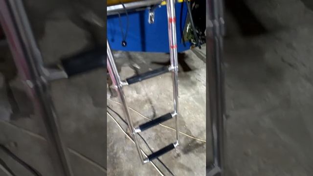 Кормовые кринолины для катера или лодки