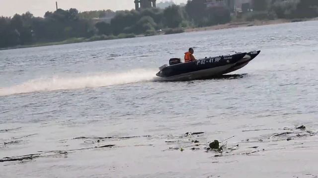 Fast cat 380 vs Mercury 25HP