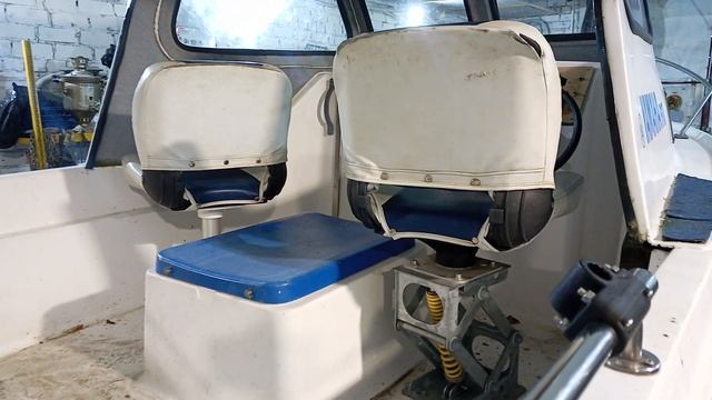 Обзор рыболовного катера Yamaha F17