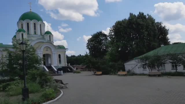 В Свято-Тихоновой пустыни тихо. ч.2. Никольский храм. Успенский собор. Калужская область.