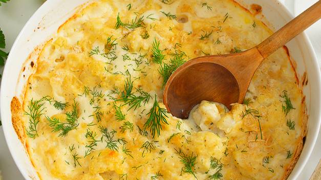 Цветная капуста под сметанным соусом.