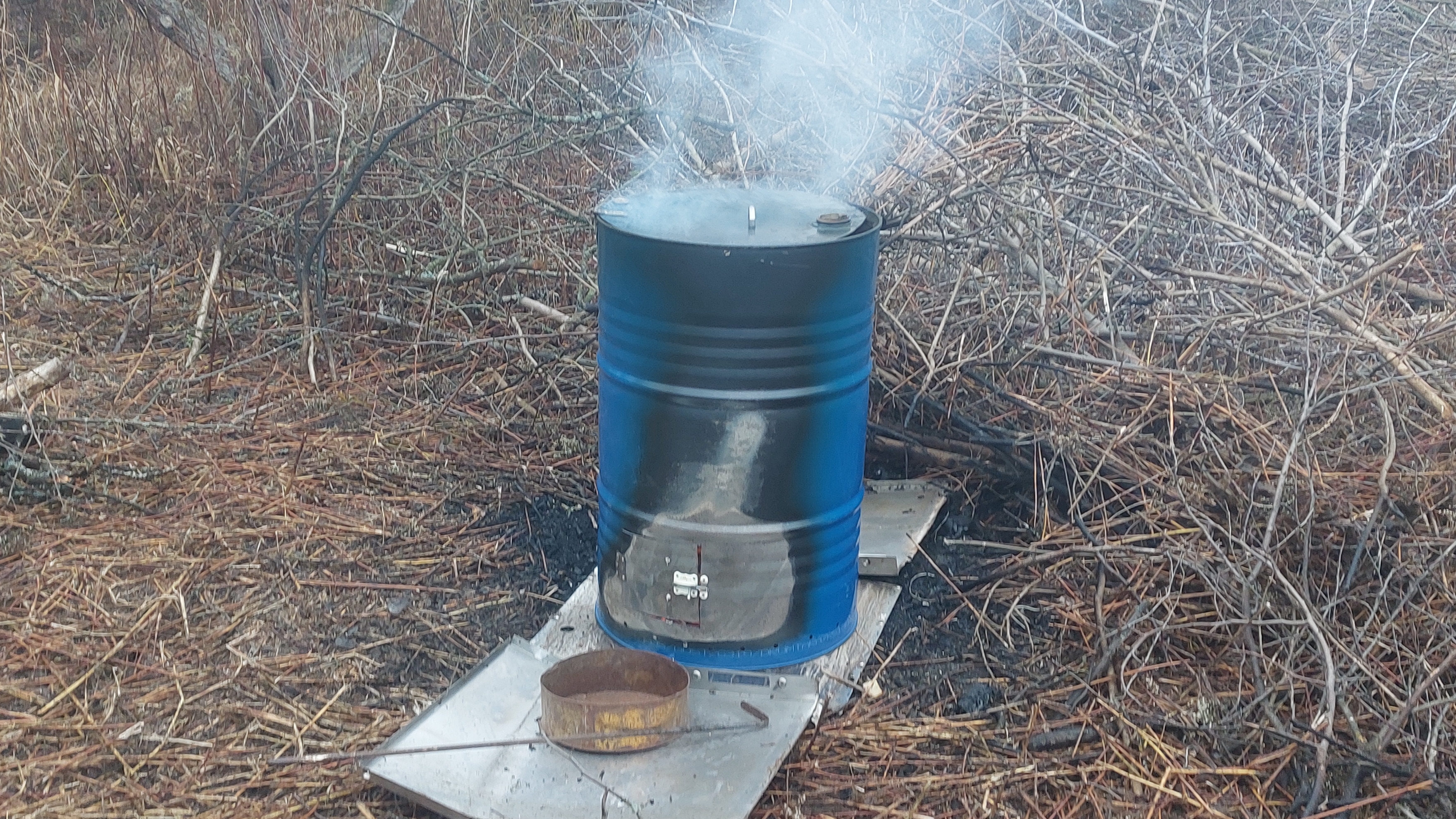 Тест Драйв бочки, сжигаю мусор. Часть 3