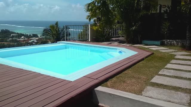 Вилла на горе с бассейном и видом на океан и горы!Сейшелы.