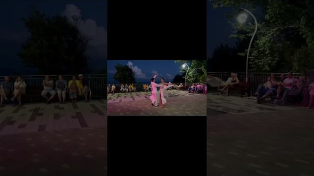 Танцевальный дуэт (шоу)