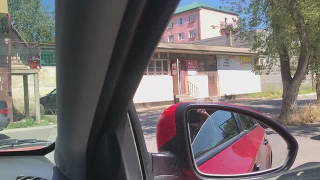 Машина едет к морю, поехали с нами. Поездка к морю на машине.