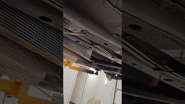 🚗✨ Антикор Geely Tugella: Надёжная защита вашего авто в Балаково! 🛡️🌟