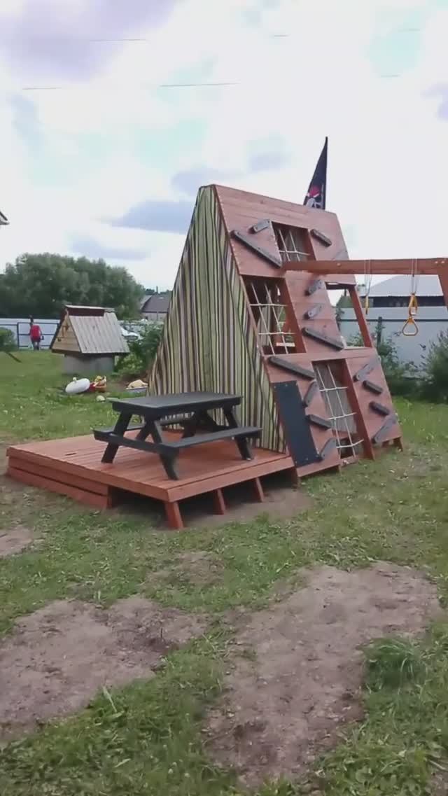 Спортивный домик Савушка База 5 со столиком