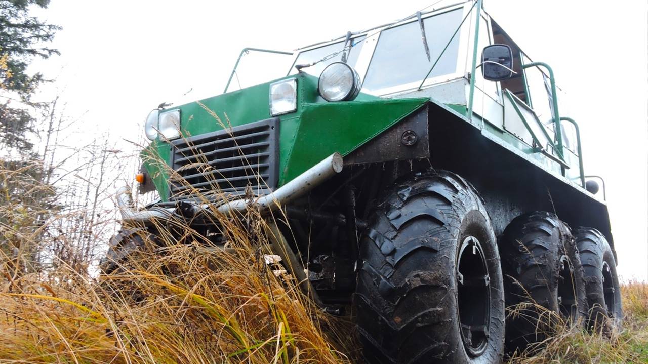 Самодельный трёхосный вездеход. Шнюк - очередная машина Андрея Смирнова.