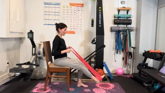 Артроз с одной стороны и Эндопротез с другой. Комплекс ежедневных упражнений. Сидя. 15 мин.