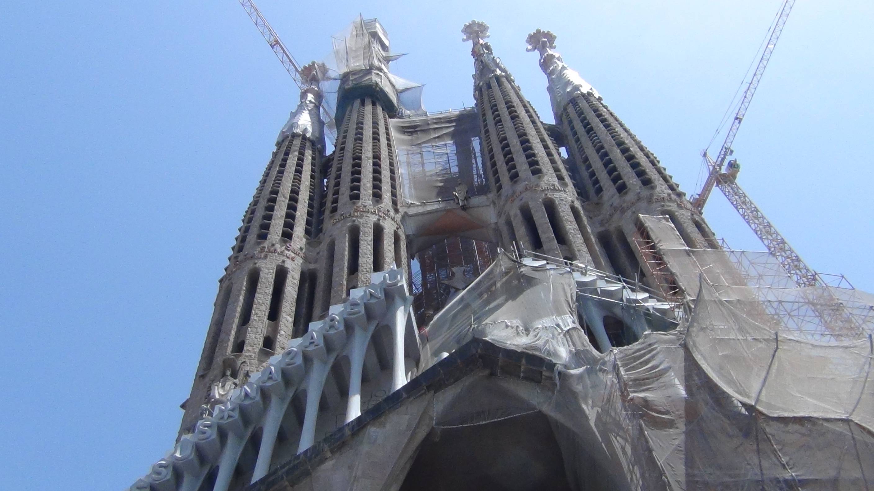 2015. Путь в Барселону. 7 сер. Барселона