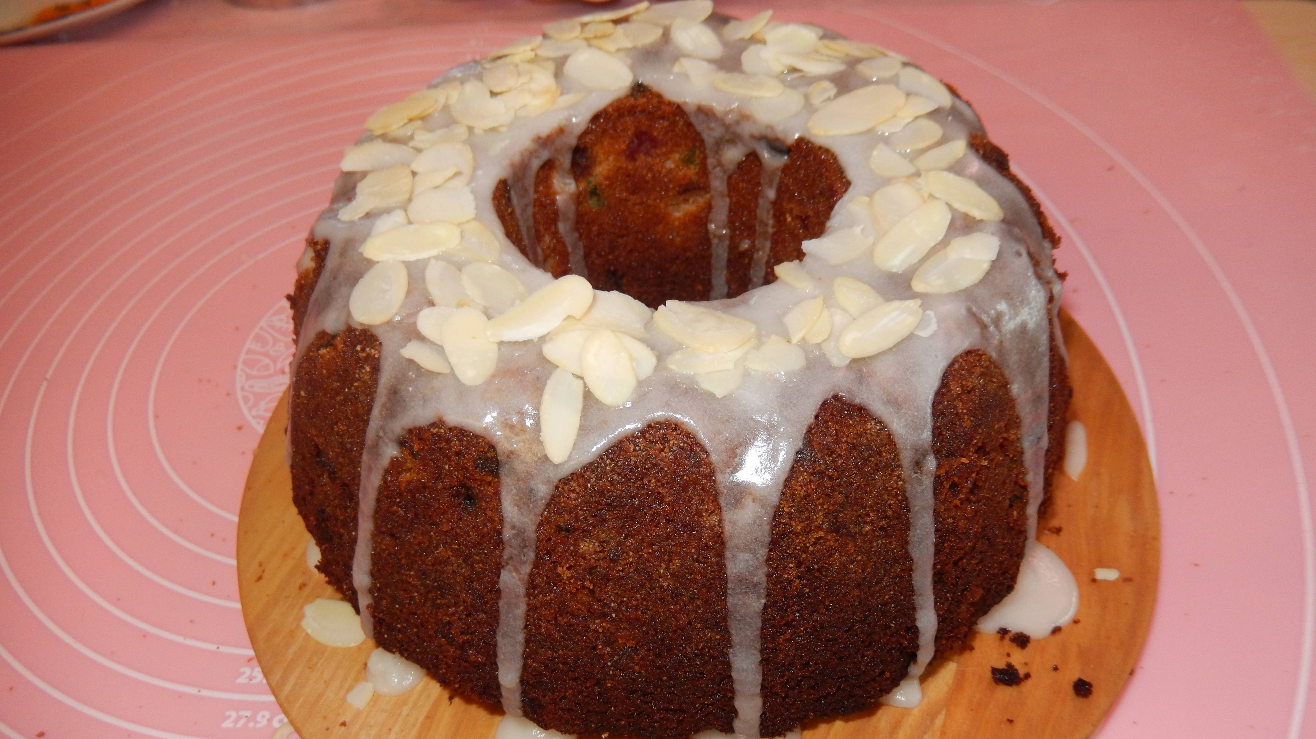 Рецепт.  Пора уже подготовить..  Рождественский штоллен.  Сразу два разных рецепта.  Кулинарим с Люд