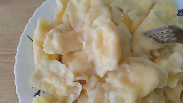 ТЕСТО ДЛЯ ПЕЛЬМЕНЕЙ,ВАРЕНИКОВ! САМЫЙ ЛУЧШИЙ РЕЦЕПТ!