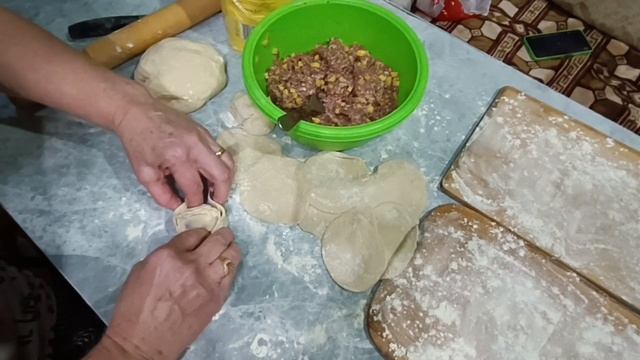 Манты. С картошкой. Хотят все.