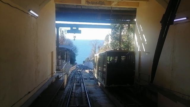 На фуникулере, да на море. 03-01-2025