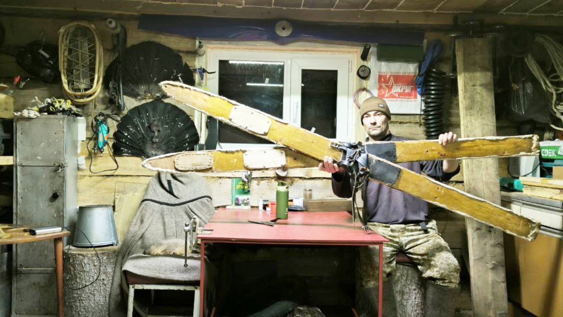 Крепления охотничьих лыж проверенные многими годами охотниками. Показываю свои лыжи которым 24 года