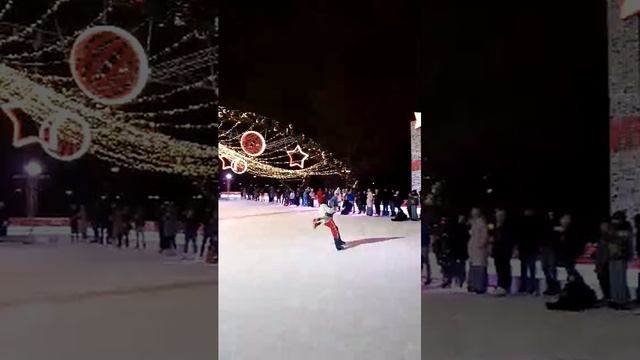 Ледовое  шоу .⛸📌 Каток в саду «Эрмитаж»  «Альфа-День» на фестивале Winter Fest.