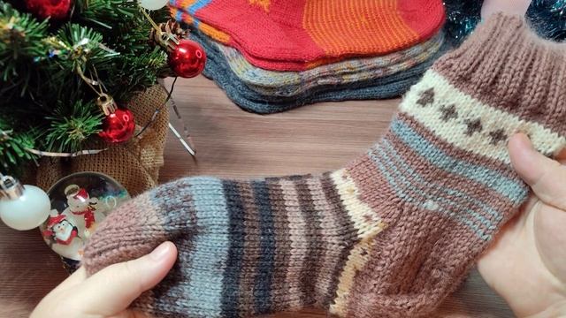 Носочки из остатков  и итоги трех месяцев