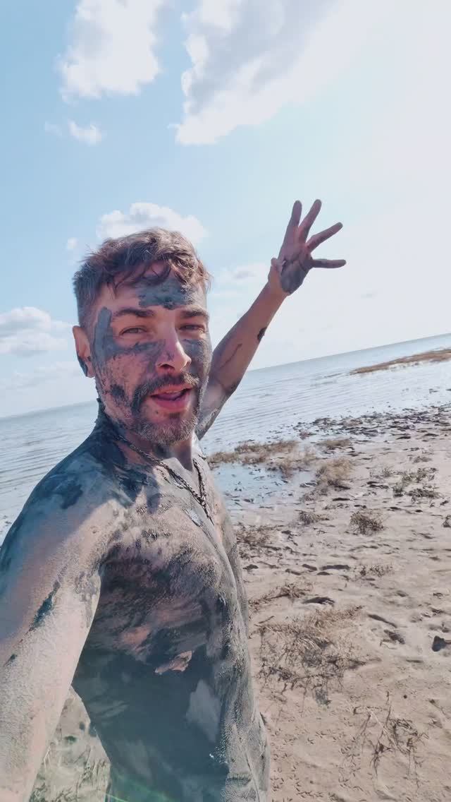 Соленое озеро в Омской области Эбейты . полный ролик на канале .