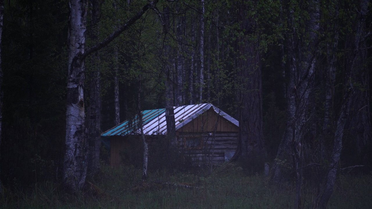 Первый заезд на избу. Русский север,природа. Хариус на удочку. Быт в избе.