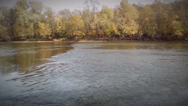 Река Десна в Брянске. Осенняя межень и весеннее половодье