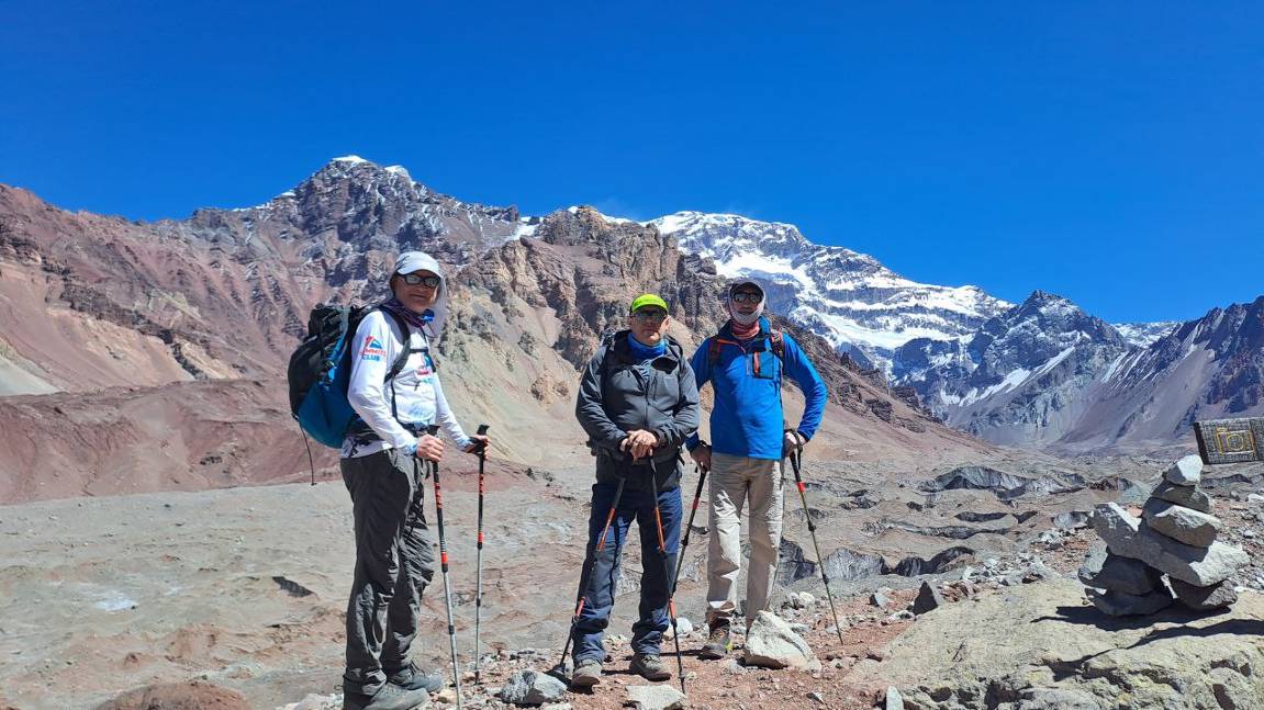 Группа Клуба 7 Вершин «Путь кондора» на акклиматизационном выход под Южную стену Аконкагуа