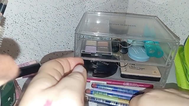 Организация и хранение косметики.