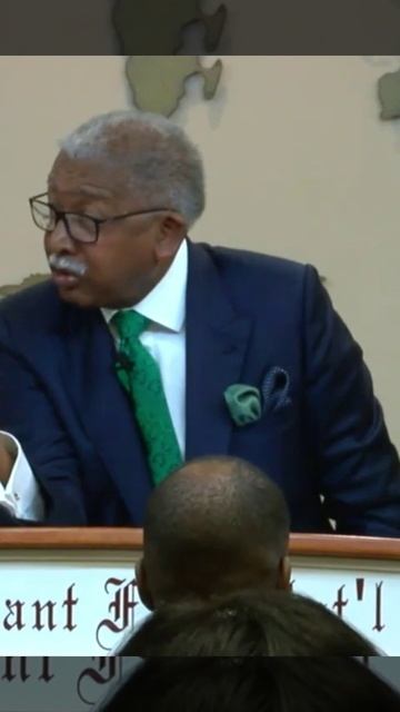 Перестаньте искать крошки! (Лерой томпсон - Божий голос процветания)