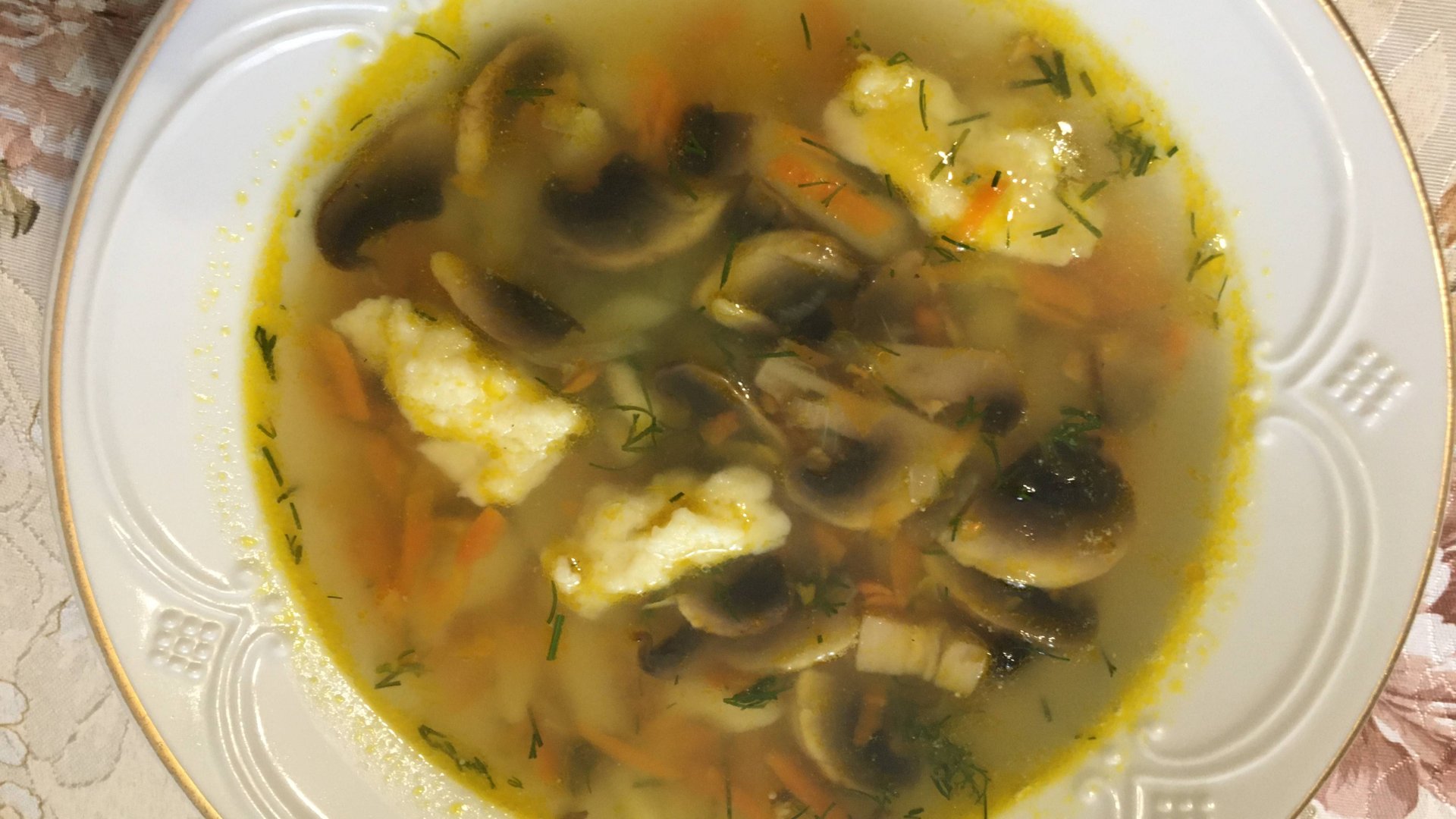 ЧТО ПРИГОТОВИТЬ ГРИБНОЙ СУП С ГАЛУШКАМИ