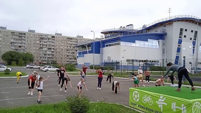 Зарядка от Ирины Мировой Be motion студия танца