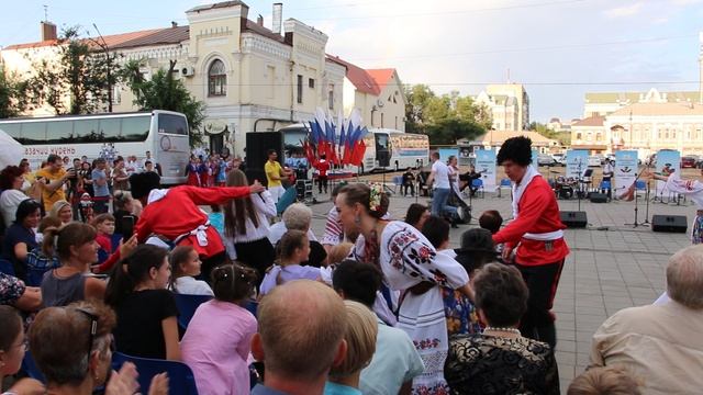 Государственный ансамбль казачьей песни «Криница» - «Черноморец идёт»