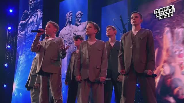 «Плечо к плечу» -  «Волшебники двора»