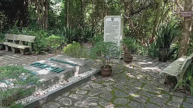 Что посмотреть в Нячанге – могила Александра Ерсина