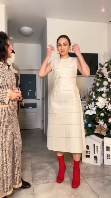 Закулисье группы Изюм январь 25. Примеряем макет платья по мотивам D&G