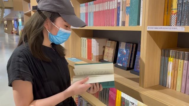 ЦВЕТОЧНЫЕ ФАНТАЗИИ ХУАН ЧЭНЬ