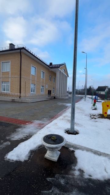 Красота. Дом Культуры в селе Большое Каринское, Александровский район, Владимирская область.