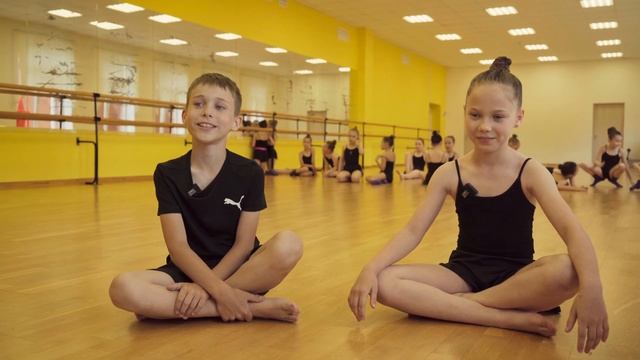 Поздравления танцевального коллектива DanceAvenue от группы＂Синички＂