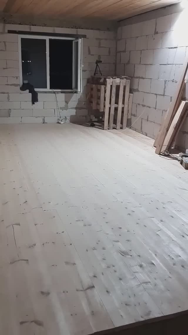 Делать полы из бетона или дерева? #стройка #домсвоимируками #ремонт #самострой #строитель