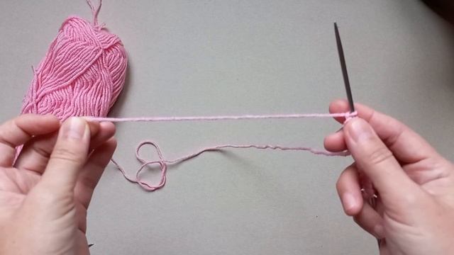 Классный способ при наборе петель спицами.  Сколько отложить, чтоб хватило и много не осталось пряжи