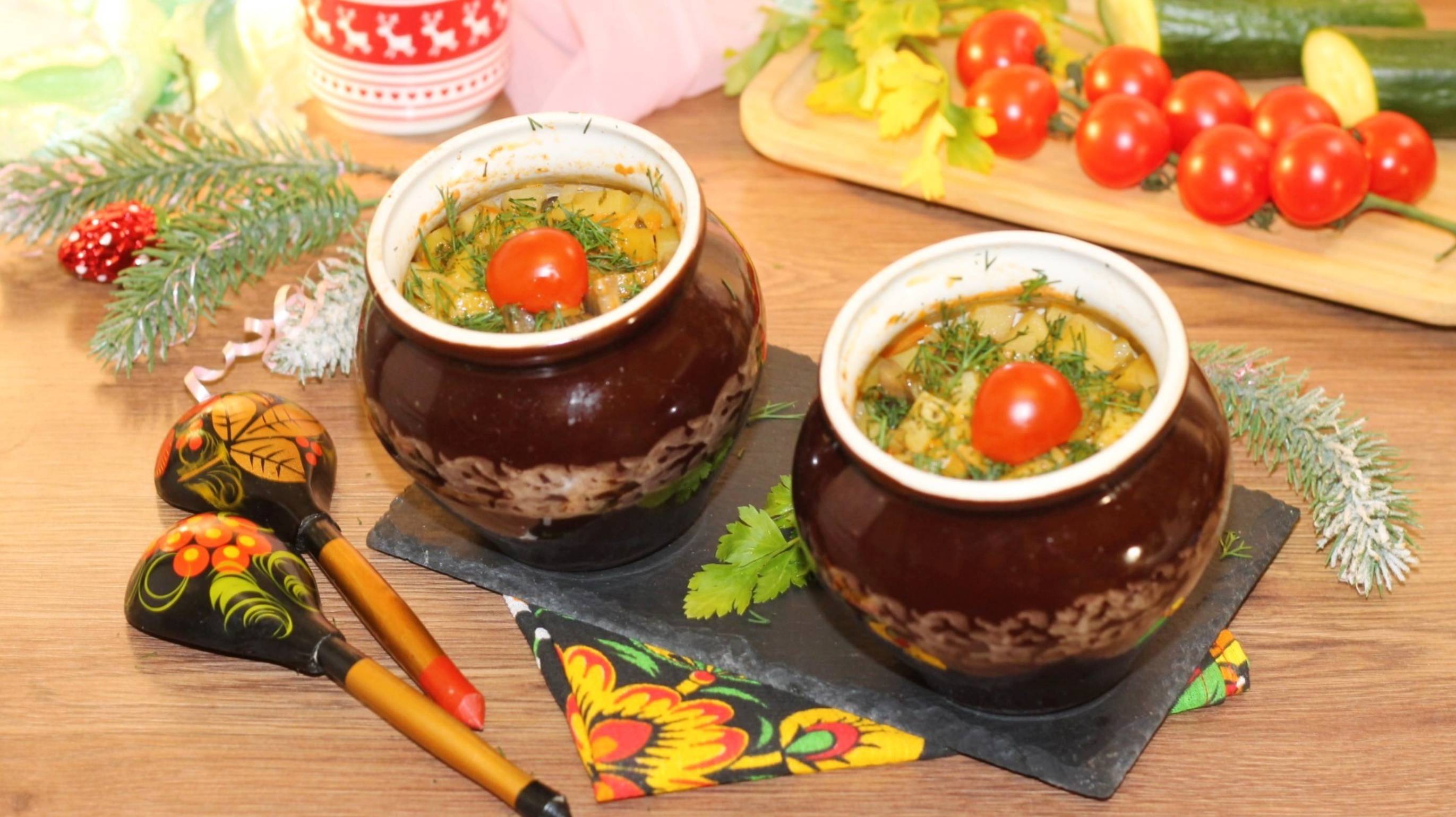 Индейка в горшочке с грибной зажаркой