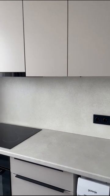 Кухня цвета кашемир, изготовленная мебельной фабрикой Севастополя "Компасс-Стиль"