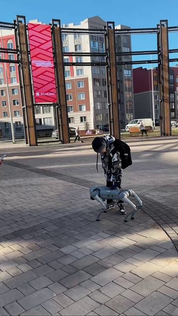 Будущее на площади города будущего ZNAK 🐕🤖